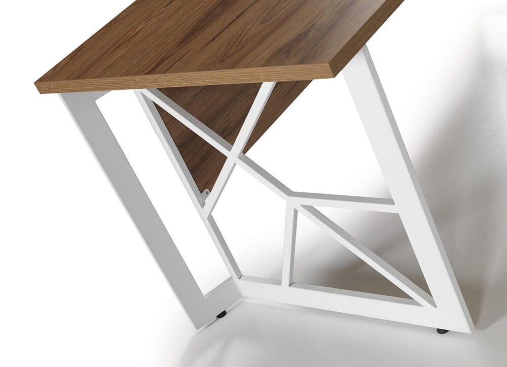 9328326c7b064b6fa1126986e21d4a9c-jpg