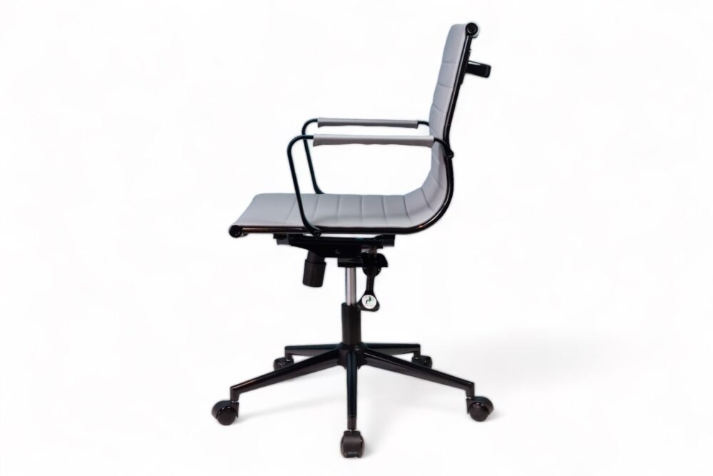 bety-calisma-gri-1 bety-calisma-gri-1